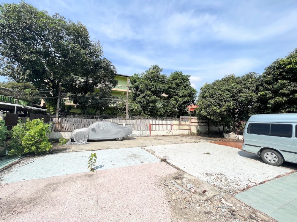 ขายที่ดินบางนา แบริ่ง ลาซาล : ขายที่ดินแปลงสวย ใกล้ สี่แยก สรรพาวุธเพียง 350 เมตร ซอย สรรพาวุธ 21 แยก 6ทะลุได้ทั้ง บางนา สำโรง พระโขนง