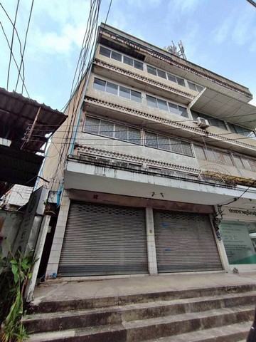 For RentShophouseKasetsart, Ratchayothin : RPJ0305 Commercial building for rent, 5 floors, 2 booths, with a deck, next to Senanikom Road, Phahon Yothin 32.
