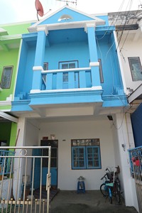 For SaleTownhouseBang kae, Phetkasem : Urgent sale, 2-storey townhouse, Wang Thong University, Petchkasem 77, Nong Khaem, decorated with new paint, near Asia University, Nong Khaem, good price, suitable for living or invest in renting