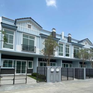 For RentTownhouseBangna, Bearing, Lasalle : FOR RENT: Townhome Indy 4 Bangna Km.7 (3BR)