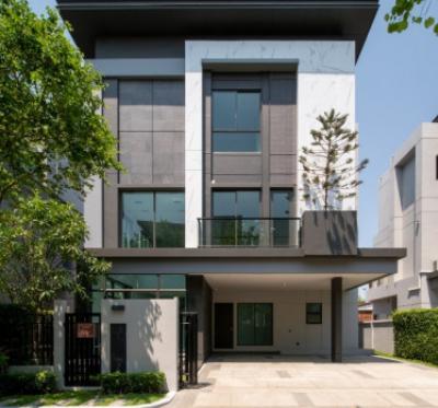 ขายบ้านเลียบทางด่วนรามอินทรา : ขาย บ้านเดี่ยว เดอะเจนทริ เอกมัย–ลาดพร้าว 372 ตรม. 62 ตร.วา [ YTSH00005 ]