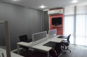 For RentHome OfficeBangna, Bearing, Lasalle : 3 Storey Home Office for rent near Mega Bangna. Decorated with full office furnitures