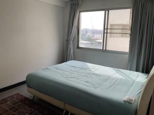 For RentCondoLadprao, Central Ladprao : 📣 Condo for rent at Century Park (Century Park) 3 bedrooms, 2 bathrooms, size 95 sq m. Near MRT Lat Phrao Station, MRT Phahon Yothin, BTS Mo Chit, near Central Ladprao, complete furniture and electrical appliances.