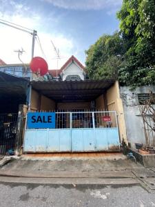 For SaleTownhouseKaset Nawamin,Ladplakao : Townhouse for sale, Soi Lat Pla Khao 72