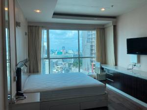 For RentCondoWitthayu, Chidlom, Langsuan, Ploenchit : Condo for rent, The Address Chidlom, BTS Chidlom, size 70 sq m., 2 bedrooms, 2 bathrooms, 17th floor, Fully Furnished, 35,000 baht per month