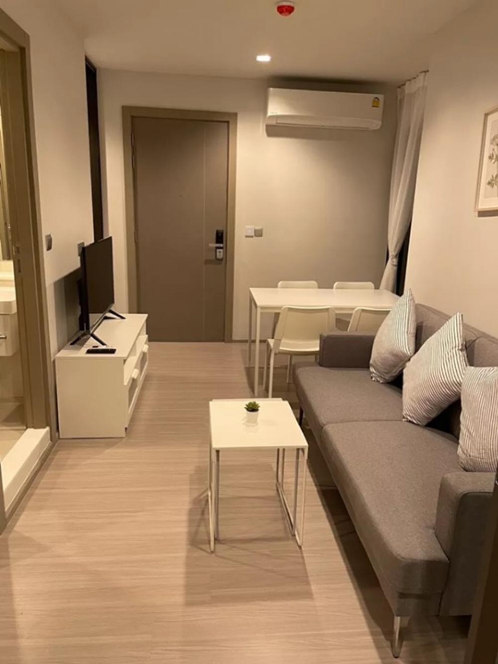 For RentCondoRama9, Petchburi, RCA : Condo life Asoke Rama 9 for rent 2 bedroom 42 sqm. Ready to move in
