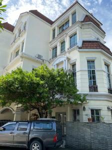 For SaleTownhouseSathorn, Narathiwat : Townhome for sale 47 square wa.!!! Ready to move in, 4 bedrooms, 6 bathrooms, Baan Klang Krung Sathorn, North-South Road, central location, convenient transportation