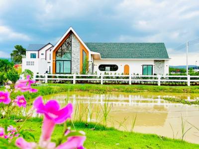 For SaleHousePak Chong KhaoYai : Nordic style house for sale, minimal with swimming pool, Pool Villa Khao Yai, beautiful house next to the pond behind the mountain, good feng shui.