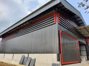 For RentWarehouseNakhon Pathom, Phutthamonthon, Salaya : For Rent New warehouse for rent, area 340 square meters, Soi Krathum Lom 9, Phutthamonthon Sai 4, large cars, trailers can go in and out.