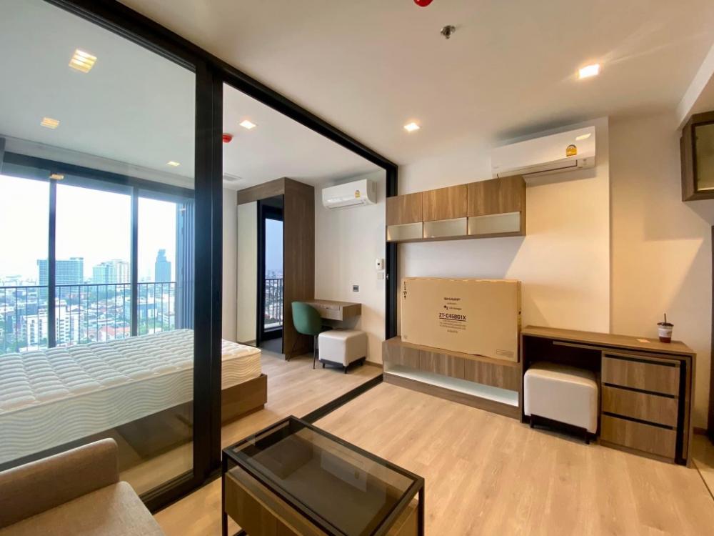 For RentCondoLadprao, Central Ladprao : 📣❤️ New room, special price 15,000 only, high floor, beautiful view, The line Phahon-Park, Ladprao intersection location Large communal garden in the heart of the city, the most convenient to travel near Mrt and Bts.