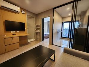 For RentCondoOnnut, Udomsuk : 📣 Rent with us and get 500! Beautiful room, good price, very nice, ready to move in, Condo Aspire Sukhumvit - On Nut MEBK04723