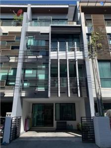 For SaleTownhouseRama9, Petchburi, RCA : Home office for sale Project: Nirvana Beyond Rama 9 near The nine
