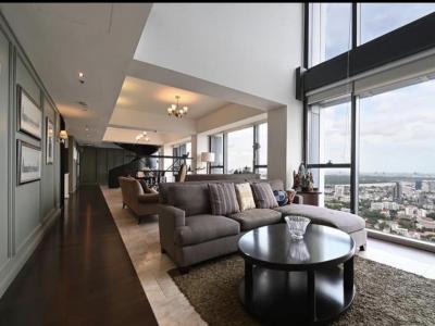 For RentCondoSathorn, Narathiwat : For rent, The Met Condominium, South Sathorn Road, Duplex, Floor 54-55, Building D, Area 366 sq m, 4 Beds 5 Baths Fully Furnished with Chanin furniture throughout the room. The view is clearly visible.