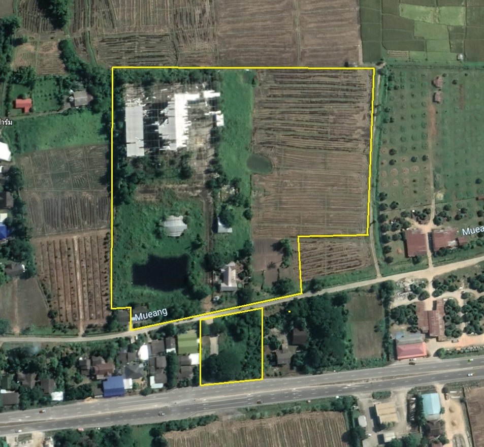 For SaleLandChiang Mai : Quick sale, land on the main road (107) Chiang Mai - Fang. with European-style houses and warehouses, size 26 rai 253 sq m