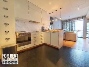 For RentCondoSukhumvit, Asoke, Thonglor : (Agent Post)New 1 Bedroom For Rent Corner Unit Close to BTS Thonglor Unit Size : 52 sq.m. 1 Bedroom1 BathroomLarge Living AreaUnblocked View / A Lot of Natural Light / City View/Fully Furnished with electric appliancesOven / Washer / DryerBu