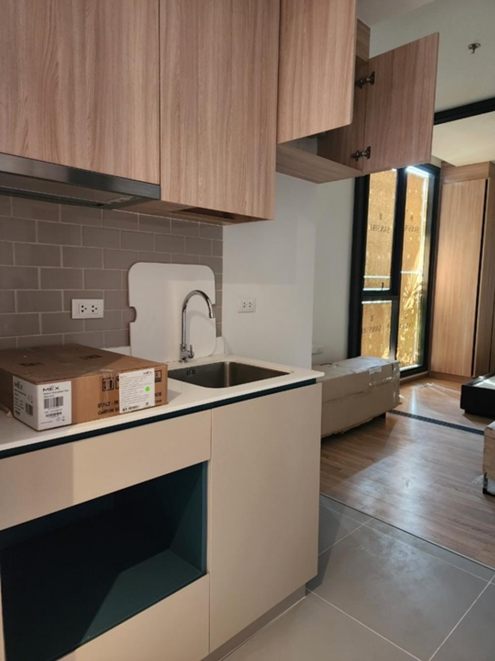 Sale DownCondoRatchathewi,Phayathai : XT Phayathai, free furniture, garden view, free transfer fee, this room is the best price.
