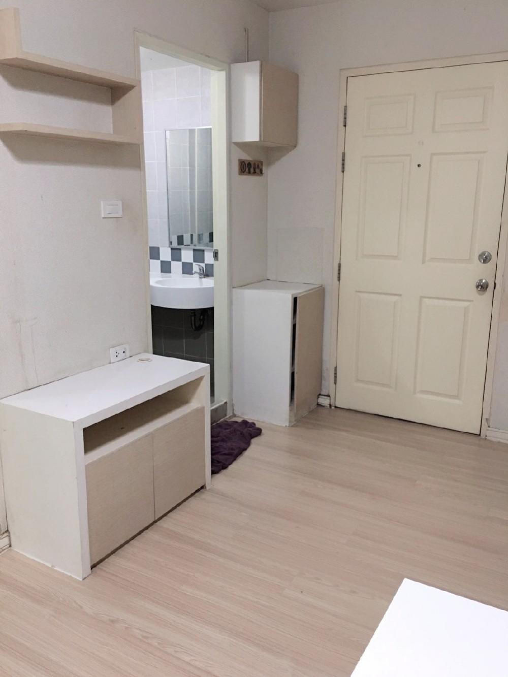 For RentCondoNawamin, Ramindra : (Ready to move in) Condo for rent, Lumpini View Ramintra-Laksi, studio room, 1 bedroom, 1 bathroom, 1 balcony. (A bird cage has been installed) Only 6,500 ฿, next to the train, next to Central Department Store, complete furniture, bed size 5 feet, wardrob