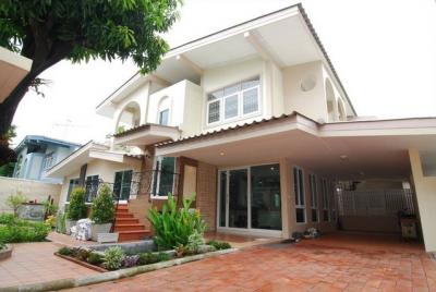 For SaleHouseAri,Anusaowaree : 2-storey detached house for sale, 100 square meters, in Ari area, Phaholyothin, Saphan Kwai, Inthamara, near BTS Ari and BTS Saphan Khwai.