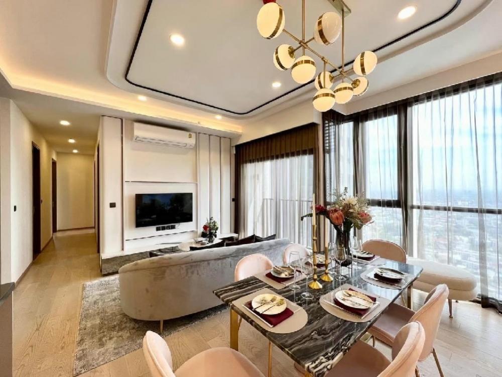 Sale DownCondoSukhumvit, Asoke, Thonglor : (PENTHOUSE ready to decorate!!! ) 3 Bedroom 100 Sq.m. Park Origin Thonglor, Ultimate Class condo in the heart of Thonglor