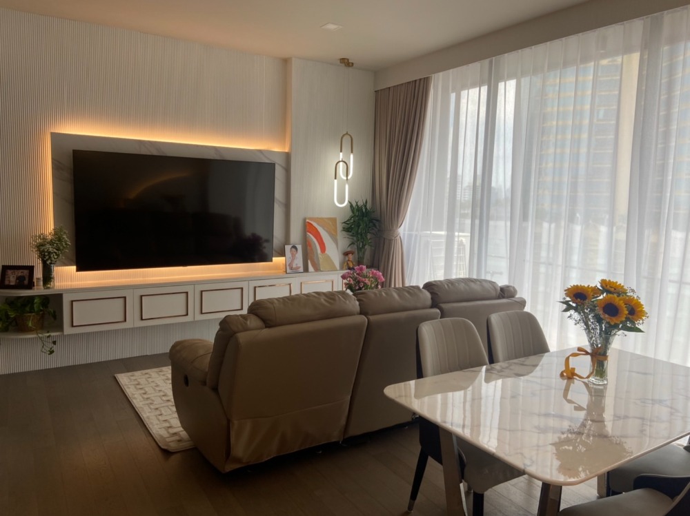 ขายคอนโดสุขุมวิท อโศก ทองหล่อ : Luxury modern decoration 2 bedroom at Celes Asoke