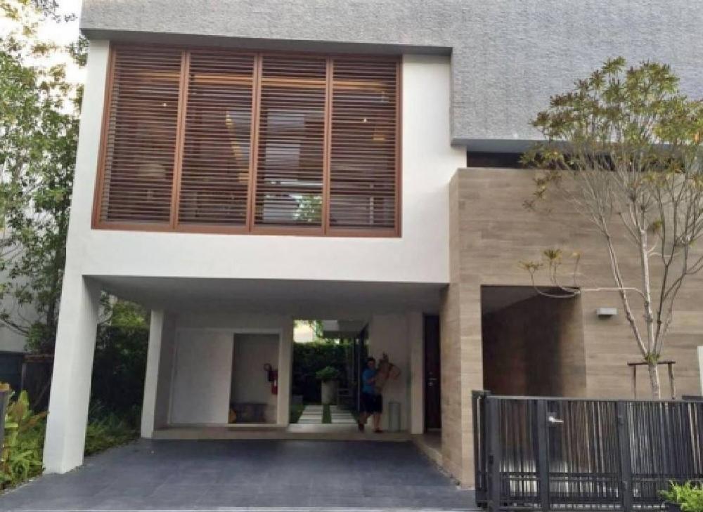 For RentHouseRama9, Petchburi, RCA : luxury house for rent ParcPriva village, 3-storey detached house