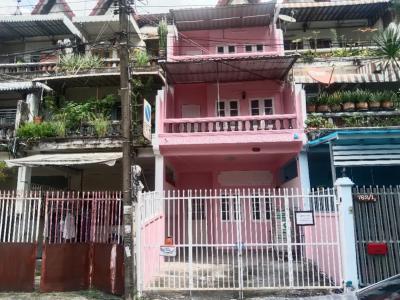 For RentTownhouseLadprao, Central Ladprao : 3-storey townhouse for rent, Soi Ladprao 42/1 Tel.088-818-18599