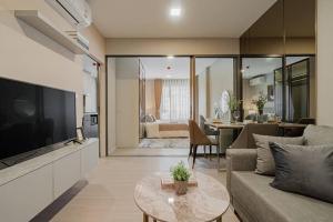 For RentCondoSukhumvit, Asoke, Thonglor : QU006_P QUINTARA PHUM SUKHUMVIT39 ** Very beautiful room, fully furnished, ready to move in ** Low Rise, small unit, no opposite room.