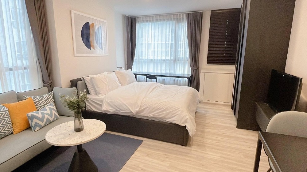 For RentCondoRatchadapisek, Huaikwang, Suttisan : XT043_P XT HUAIKHWANG ** Very nice room, fully furnished, can drag the luggage in ** Easy to travel, close to amenities.