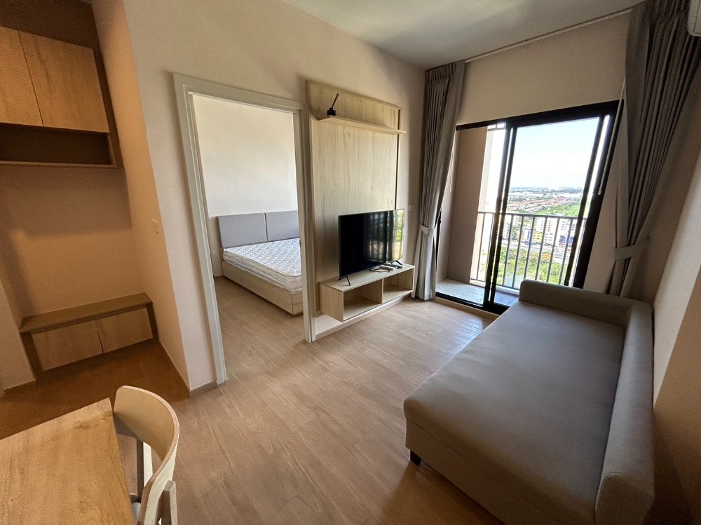 For SaleCondoPathum Thani,Rangsit, Thammasat : Fully Furnished! Ready To Move In!! Great Investment!! Condo for SALE at COMMON TU, First High Rise near Thammasat University Rangsit!!