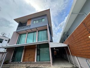For SaleHouseLadprao101, Happy Land, The Mall Bang Kapi : 3-storey detached house for sale, enter Soi Ladprao 93, only 800 meters 🔥