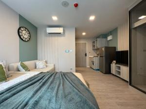 For RentCondoPathum Thani,Rangsit, Thammasat : Rent Kave AVA is now available for rent! New room, 1st hand, Studio size, Private corner room