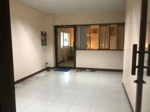 For RentHome OfficeRatchadapisek, Huaikwang, Suttisan : (BL17-12-H312) 4-storey home office for rent on Sutthisan Road. Contact us at ID Line: @thekeysiam (with @ too), add me!