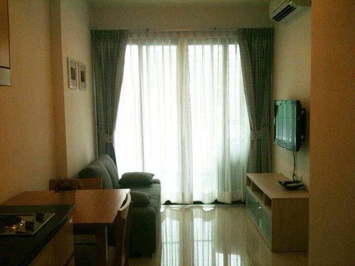 ขายคอนโดรัชดา ห้วยขวาง : Ideo Ratchada - Huaikwang / 1 Bedroom (SALE WITH TENANT), ไอดีโอ รัชดา - ห้วยวาง / 1 ห้องนอน (ขายพร้อมผู้เช่า) CREAM061