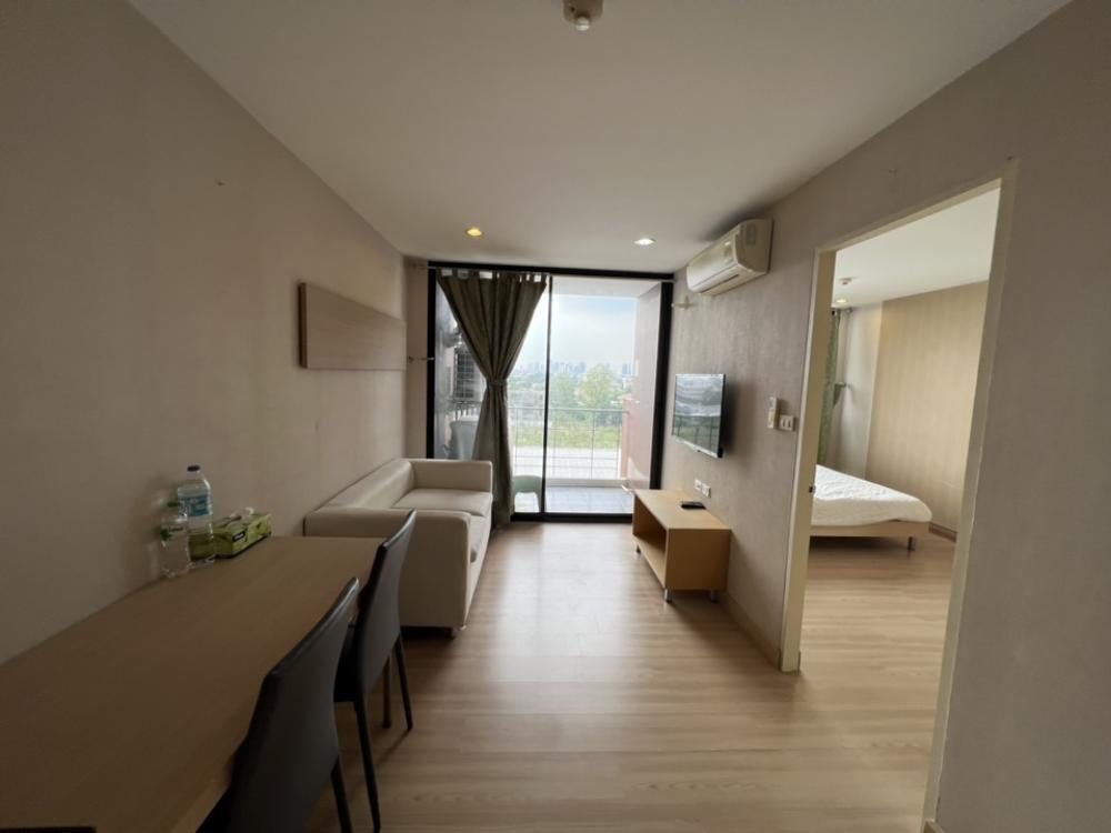 For SaleCondoChokchai 4, Ladprao 71, Ladprao 48, : Condo for sale, I-ZEN Ekkamai-Ramintra, 1 bedroom, 35 sq m. The owner rarely lives.