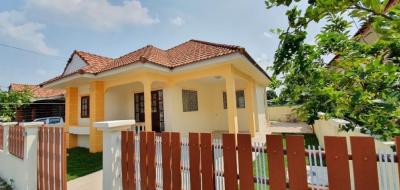 For SaleHouseMin Buri, Romklao : Single-storey house for sale, Romyen Village, Soi Suwinthawong 59, the village is on the main road. natural atmosphere