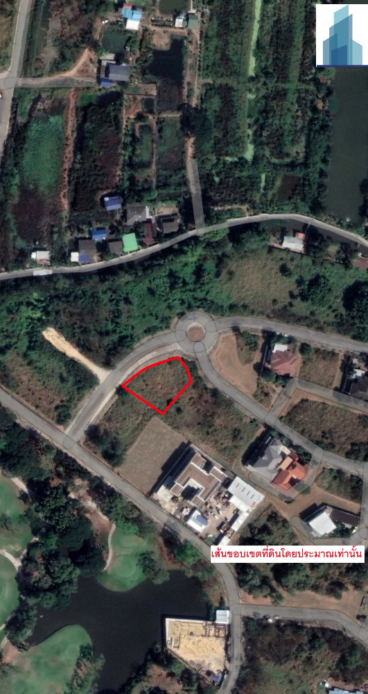 For SaleLandSamut Prakan,Samrong : Sale - rent land in Thana City Village, size 273 square wa. Shady atmosphere, cool and comfortable, convenient transportation, with a pool and security system.