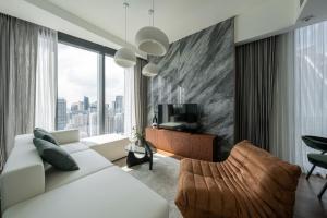ให้เช่าคอนโดสุขุมวิท อโศก ทองหล่อ : [Rent/Ultra-Luxury Condo] The Estelle Phrom Phong, 1 bedroom 59 sqm by BHLX Property