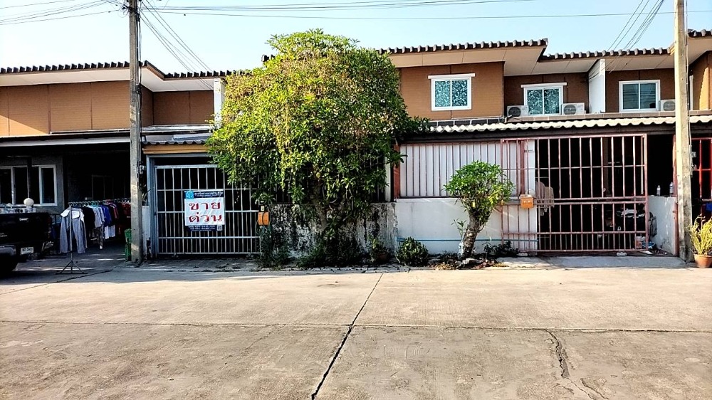 For SaleTownhousePathum Thani,Rangsit, Thammasat : One-story townhouse for sale, 21 sq m., Green Garden Home Village, Khlong 11, Rangsit-Nakhon Nayok Road. Bueng Nam Rak Subdistrict, Thanyaburi District, Pathum Thani Province