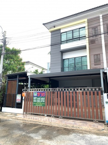 ให้เช่าทาวน์เฮ้าส์/ทาวน์โฮมรัตนาธิเบศร์ สนามบินน้ำ พระนั่งเกล้า : ให้เช่า ทาวน์โฮม 3 ชั้น The Connect Up 3 รัตนาธิเบศร์ 17 หลังมุม 33 ตร.วา เฟอร์นิเจอร์ใหม่ครบครัน