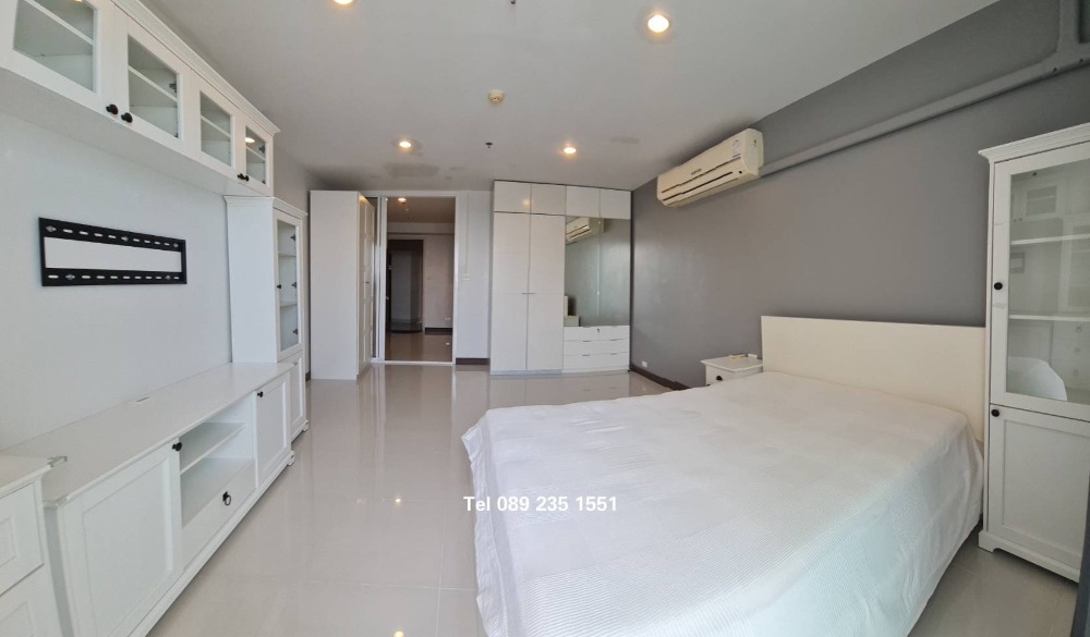 For SaleCondoRama3 (Riverside),Satupadit : FOR Sell Studio type with furniture. There are many rooms to choose from. Supalai Prima Riva, a riverside condo.