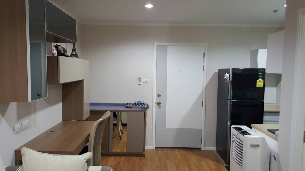 For SaleCondoRama9, Petchburi, RCA : Sell LPN Park Rama 9-Ratchada, corner room, beautifully decorated, well furnished, never lived