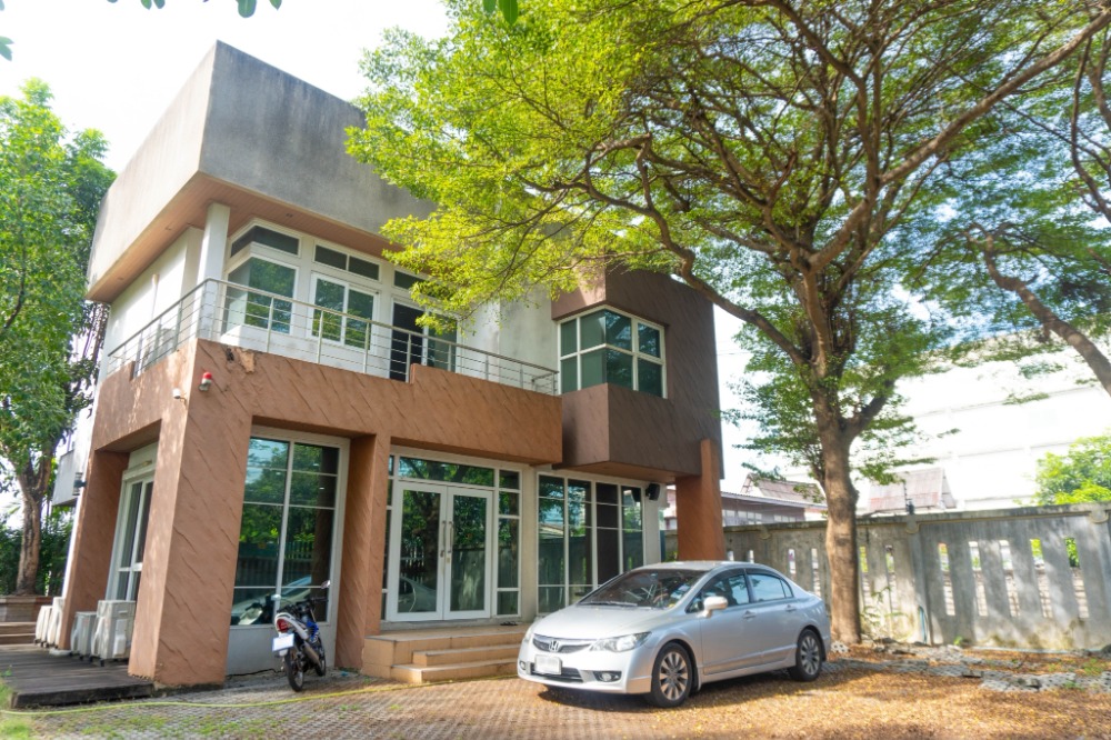 For SaleHouseKasetsart, Ratchayothin : House for sale, Soi Phaholyothin 59, beautiful house, modern style, near BTS Easy to travel (SAV359)