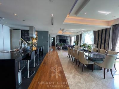 ขายคอนโดพระราม 3 สาธุประดิษฐ์ : This Price is CHEAP!! Super modern design, Luxury furnitures on a high floor and #PetFriendly @49,000,000 Baht