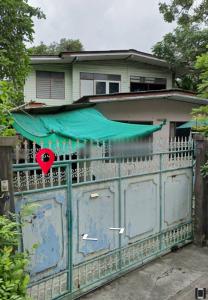 For SaleLandVipawadee, Don Mueang, Lak Si : Urgent sale!!! Good location land with a house in Soi Vibhavadi 16/35, area 109 square wah, selling 15.00 million baht (including all expenses) The owner sells by himself, can negotiate. Only the price of land is already exceeded)