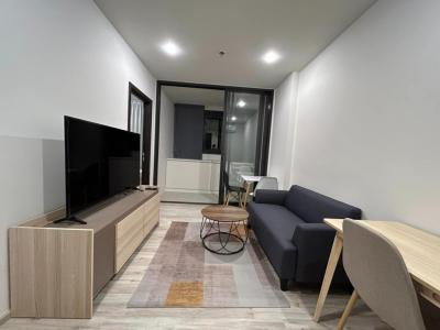 For RentCondoRatchadapisek, Huaikwang, Suttisan : 🎉𝐍𝐞𝐰 𝐫𝐨𝐨𝐦🎉 │𝐗𝐓 𝐇𝐮𝐚𝐢𝐤𝐡𝐰𝐚𝐧𝐠 │New room, fully furnished!! Next to the train, ready to move in. Feel free to inquire. 🎉🎉🎉