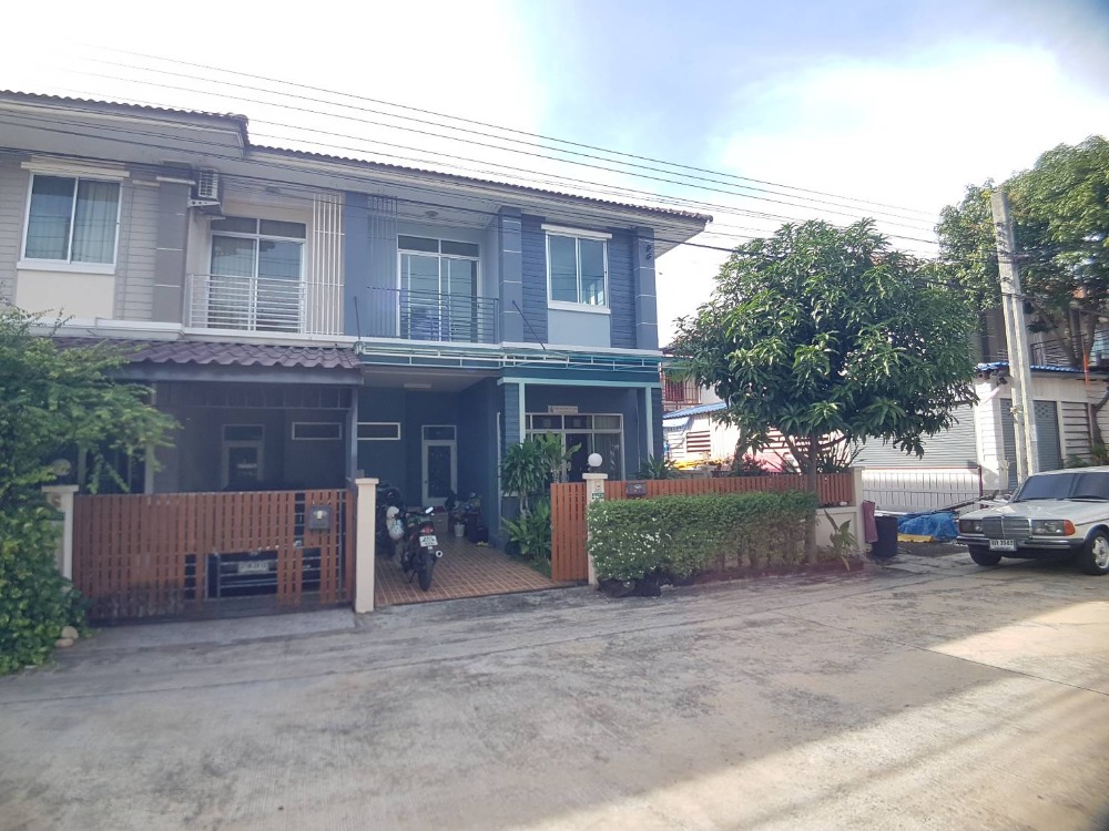 For SaleTownhouseNawamin, Ramindra : Townhouse for sale, Baan Ruen Ruedee 6, Ramintra-Safari, newly renovated, behind the corner, 2 floors, 31.9 sq m.