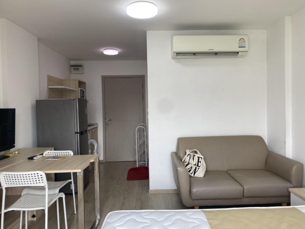 For SaleCondoOnnut, Udomsuk : Sale by owner, selling at a loss of 1.8 million, Elio Del Ray, Sukhumvit 64, Studio room, 24.95 sq m, 6th floor, Building C, pool view. Sale with furniture and ready to move in