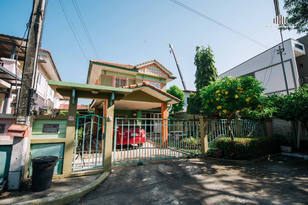 ขายบ้านนนทบุรี บางใหญ่ บางบัวทอง : หลังมุม สภาพใหม่มาก!! ขายด่วน บ้านเดี่ยว หมู่บ้านมณีรินทร์ เลค แอนด์ พาร์ค (Manirin Lake & Park) ติดถนนสะพานนนทบุรี - บางบัวทอง ใกล้แยกบางคูวัด
