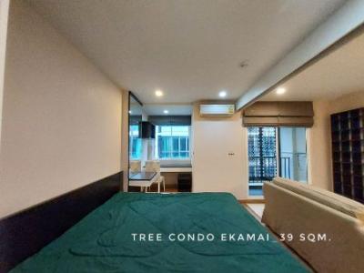 For SaleCondoSukhumvit, Asoke, Thonglor : Condo for sale with furniture, 1 bedroom, 1 bath, Tree Condo Ekkamai, 39.23 sq m. Near Thonglor-Ekkamai and BTS Ekkamai.