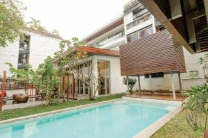 ให้เช่าบ้านสุขุมวิท อโศก ทองหล่อ : 6 bedroom house for rent